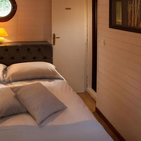Peniche Mirage, Cabine Caravelle * Carcasona